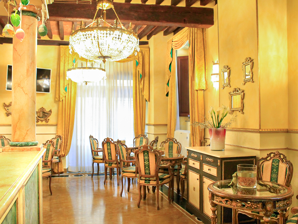 Breakfast room in Lucca - Hotel Palazzo Alexander
