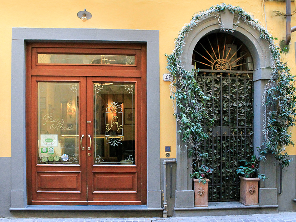 Door of Lucca - Hotel Palazzo Alexander