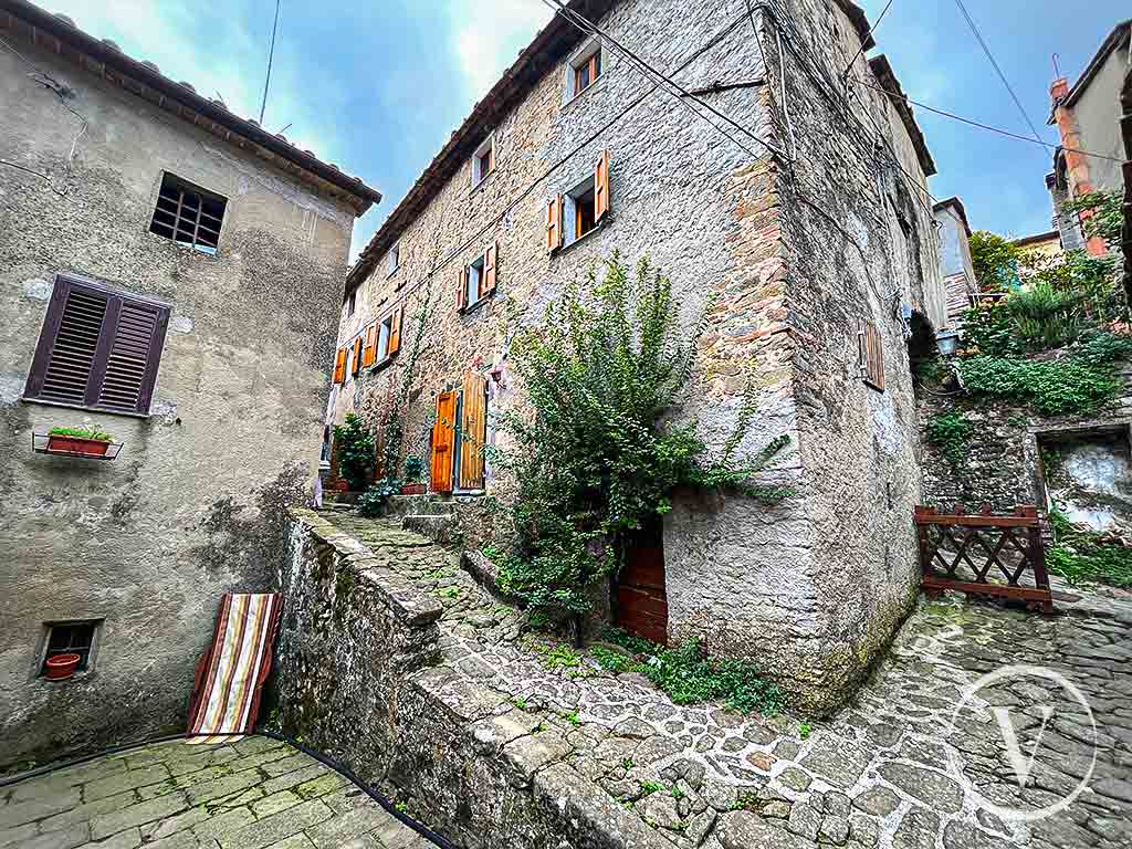 Old Stonehouse in Pistoia – Montagnana
