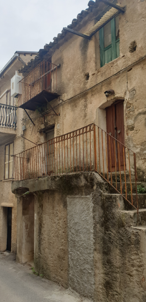the homes sold for €1 are usually in terrible shape—crumbling, abandoned ruins with no roof or floors.